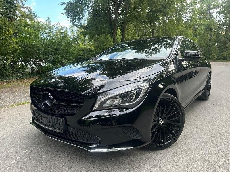 Schwarz Gebraucht 2016 Mercedes CLA180 Shooting Brake Kombi | 15.990 € (Fairer Preis) - Bild 1/4