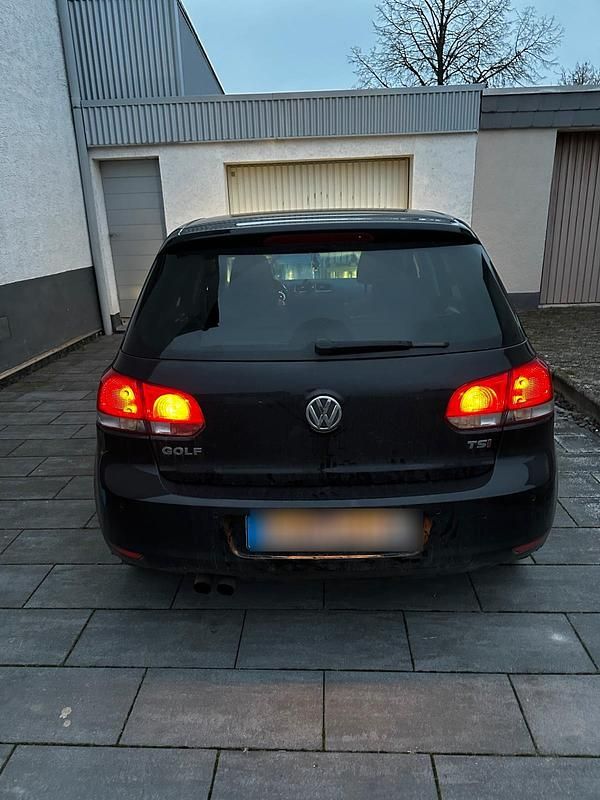 Gebraucht VW Golf VI 122 PS (89 kW) 2012 Schwarz Kleinwagen