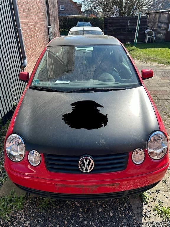 Gebraucht VW Polo Basis 54 PS (39 kW) 2002 Rot Limousine