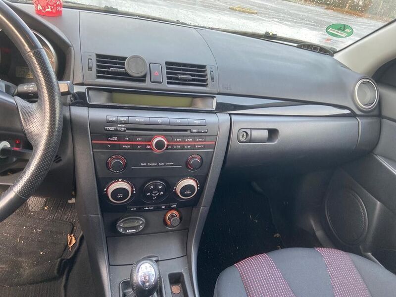 Gebraucht Mazda 3 Active 109 PS (80 kW) 2005 Titanium grey Limousine