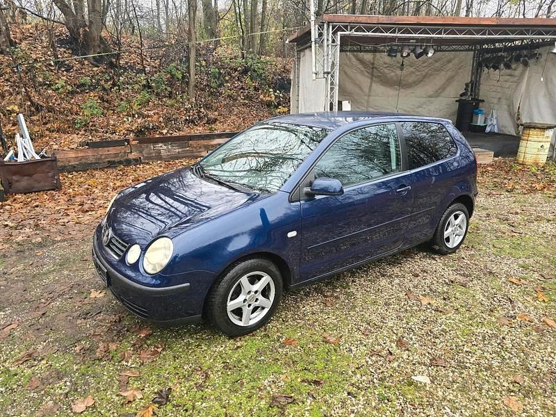 Blau Gebraucht 2004 VW Polo Kleinwagen | 600 € (Superpreis) - Bild 1/4