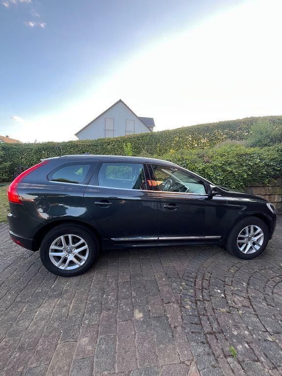 Schwarz Gebraucht 2016 Volvo XC60 SUV | 13.500 € (Superpreis) - Bild 1/4