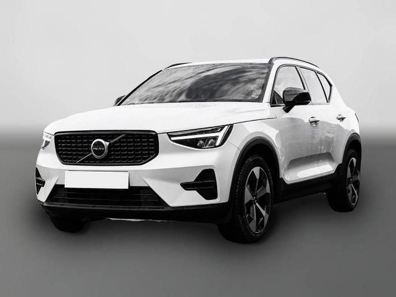 Weiß Gebraucht 2023 Volvo XC40 Plus SUV | 34.980 € (Fairer Preis) - Bild 1/4