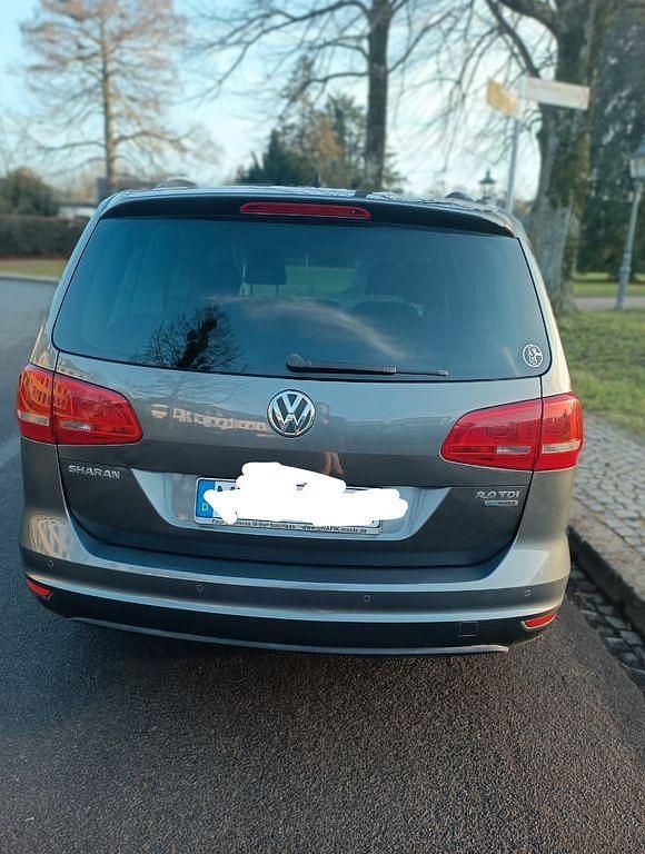 Gebraucht VW Sharan Highline 140 PS (102 kW) 2012 Grau Van / Kleinbus