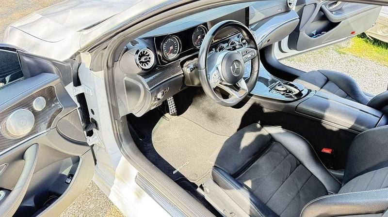 Gebraucht Mercedes E300 AMG line 245 PS (180 kW) 2018 Weiß Coupé