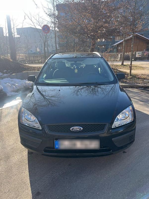 Gebraucht Ford Focus Trend 101 PS (74 kW) 2006 Schwarz Kombi
