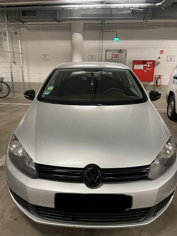 Second-hand VW Golf 110 CP (80 kW) 2012 Argintiu Coupe