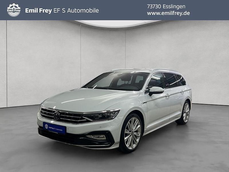 Gletscherweiß metallic Gebraucht 2022 VW Passat Elegance Kombi | 30.590 € (Teuer) - Bild 1/4