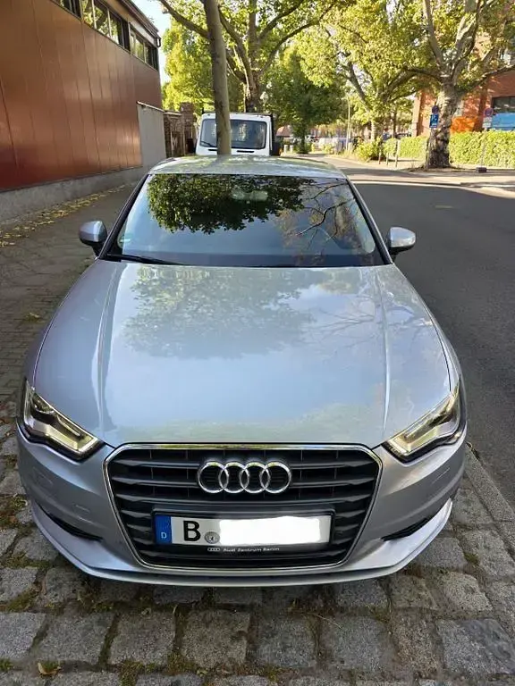 Gebraucht Audi A3 Ambiente 150 PS (110 kW) 2016 Silber Limousine