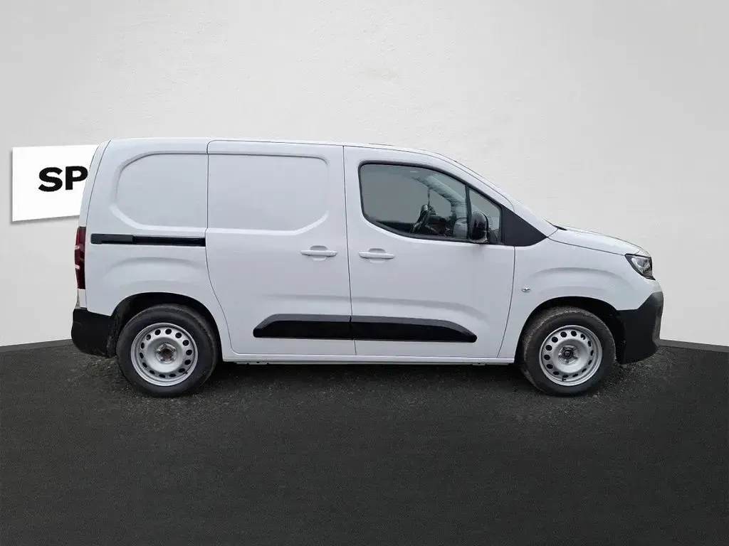 Neu Opel Combo Basis 102 PS (75 kW) 2026 Weiß Van / Kleinbus