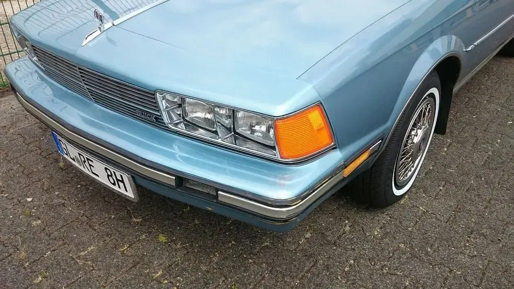 Brugt Buick Century 99 HK (72 kW) 1986 Blå Sedan