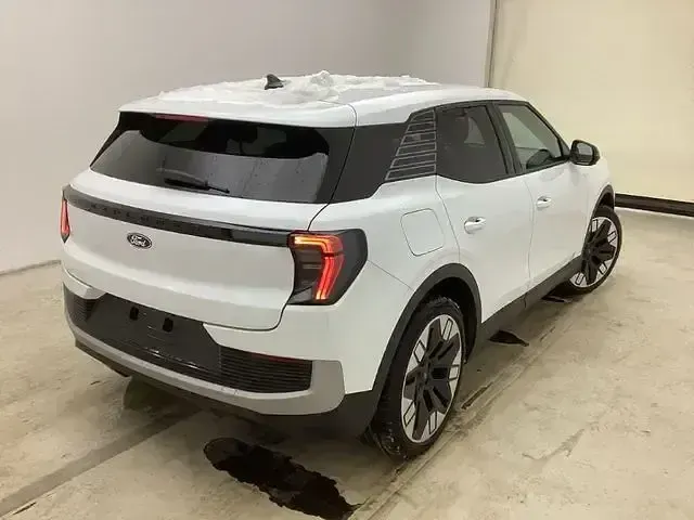 Usado Ford Explorer Premium 250 kW (340 HP) 2024 Branco SUV