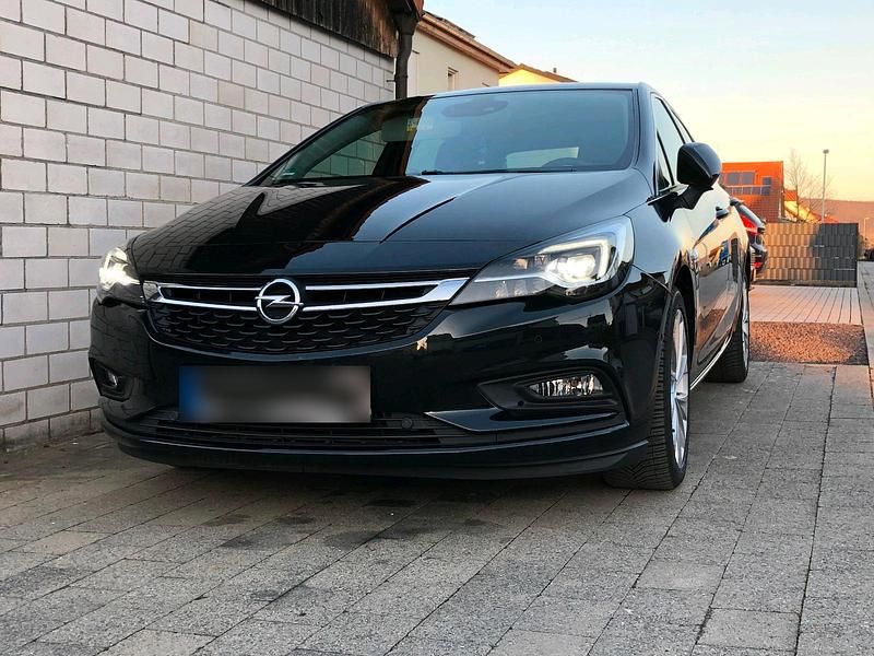Gebraucht Opel Astra 136 PS (100 kW) 2016 Schwarz Limousine