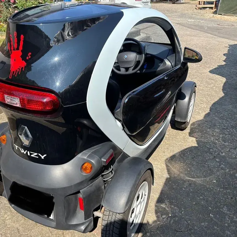 Gebraucht Renault Twizy 11 kW (16 PS) 2018 Schwarz Kleinwagen