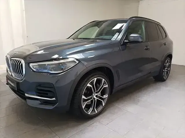 Gebraucht BMW X5 Comfort Edition 286 PS (210 kW) 2022 Grau SUV