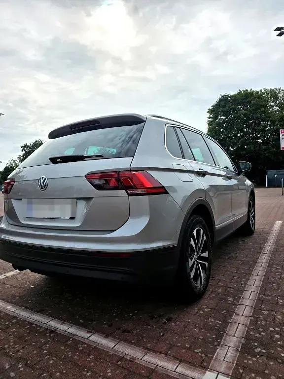 Gebraucht VW Tiguan United 150 PS (110 kW) 2020 Silber SUV