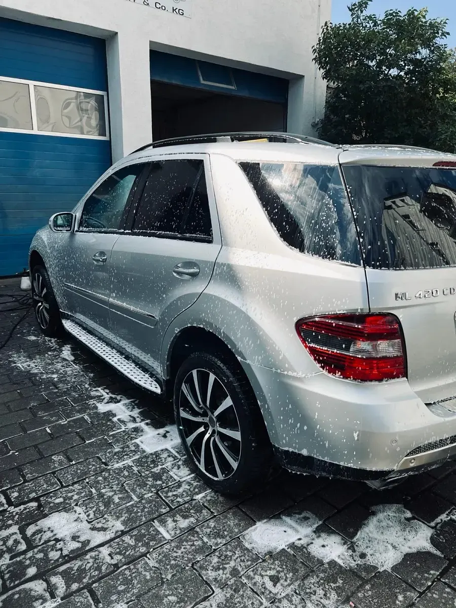 Gebraucht Mercedes ML420 306 PS (225 kW) 2009 Silber SUV