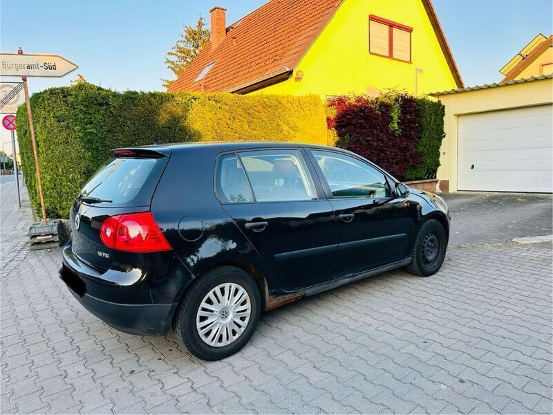 Schwarz Gebraucht 2004 VW Golf IV Comfortline Limousine | 750 € (Superpreis) - Bild 1/4