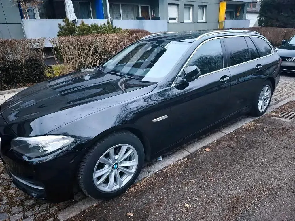 Gebraucht BMW 520 190 PS (139 kW) 2015 Schwarz Kombi