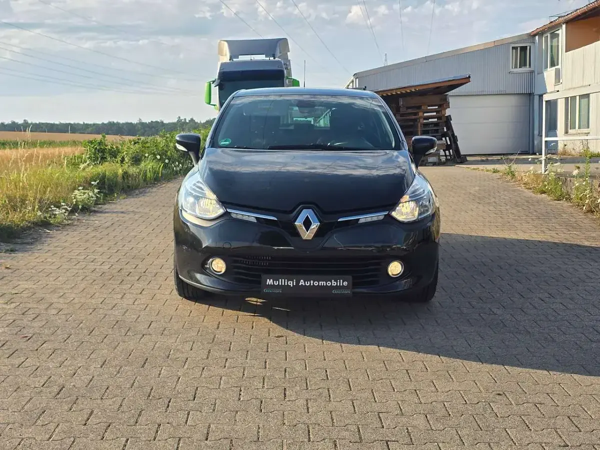 Gebraucht Renault Clio 90 PS (66 kW) 2015 Schwarz Kleinwagen