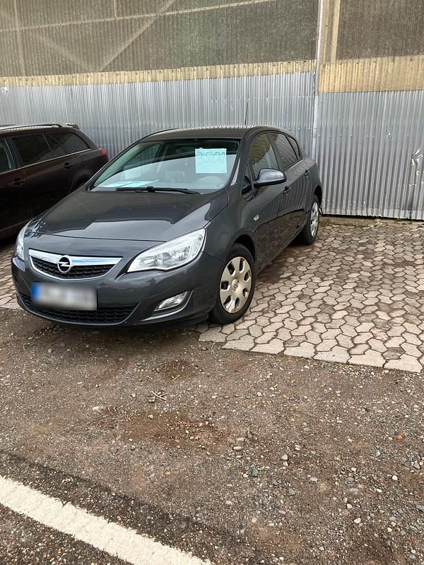 Gebraucht Opel Astra Eco 100 PS (73 kW) 2012 Grau Kleinwagen