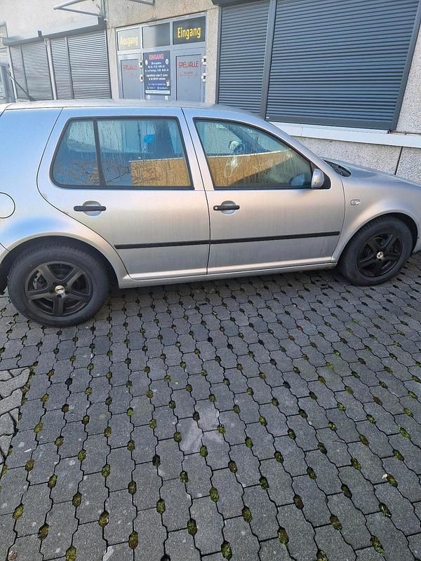Gebraucht VW Golf IV 75 PS (55 kW) 2002 Silber Limousine