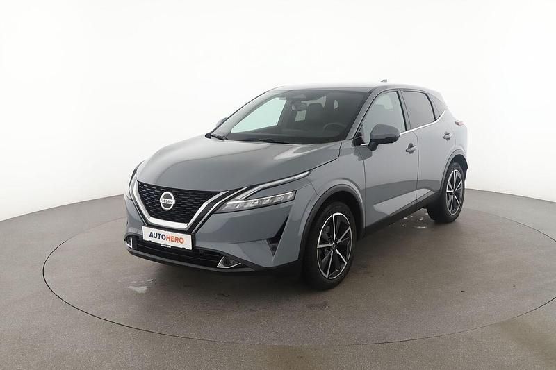 Grau Gebraucht 2021 Nissan Qashqai Tekna SUV | 25.460 € (Fairer Preis) - Bild 1/3