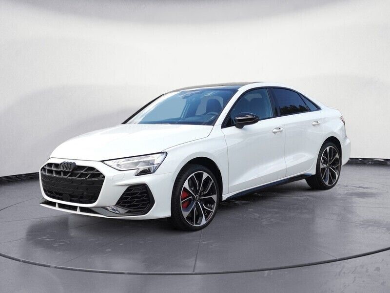 Weiß Gebraucht 2024 Audi S3 Business Limousine | 54.888 € - Bild 1/4