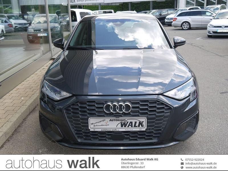 Manhattangrau metallic Gebraucht 2022 Audi A3 Sport Limousine | 24.980 € (Fairer Preis) - Bild 1/4