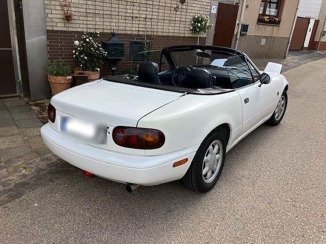 Second-hand Mazda MX5 116 CP (85 kW) 1991 Alb Cabrio