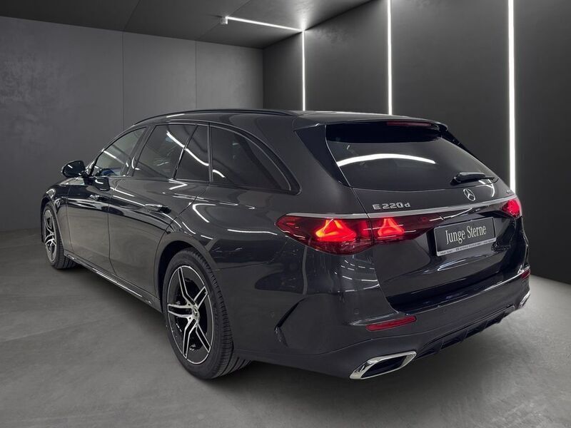 Gebraucht Mercedes E220 AMG 197 PS (144 kW) 2024 Grau Kombi