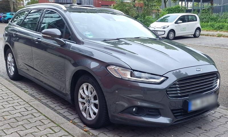 Andere farben Gebraucht 2017 Ford Mondeo Kombi | 10.800 € (Superpreis) - Bild 1/4