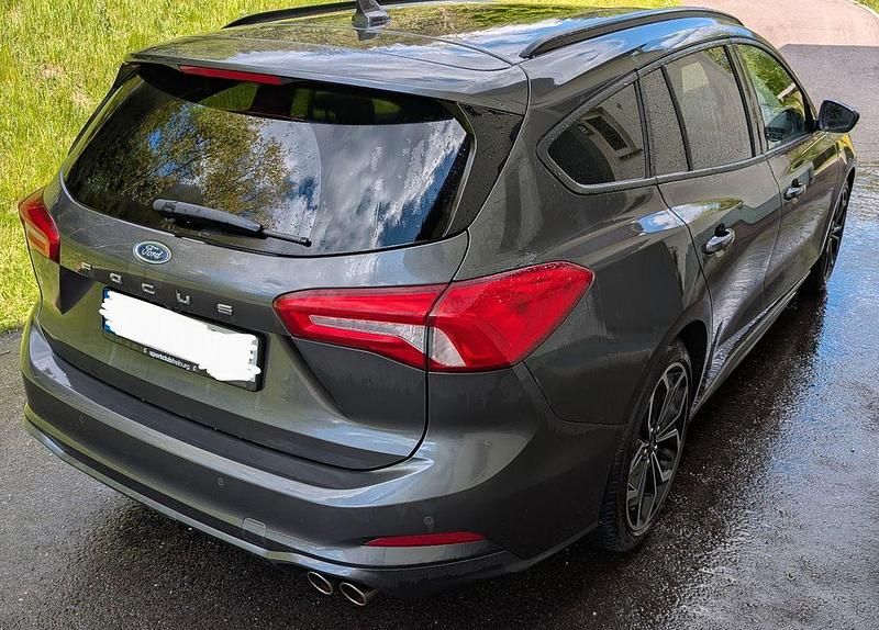 Gebraucht Ford Focus ST-Line 150 PS (110 kW) 2019 Grau Limousine