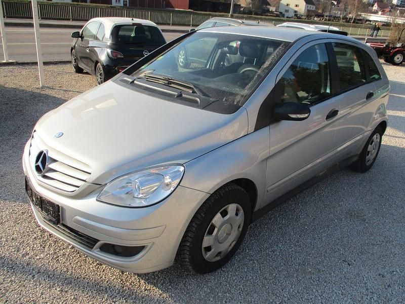 Gebraucht Mercedes B170 116 PS (85 kW) 2007 Silber Van / Kleinbus