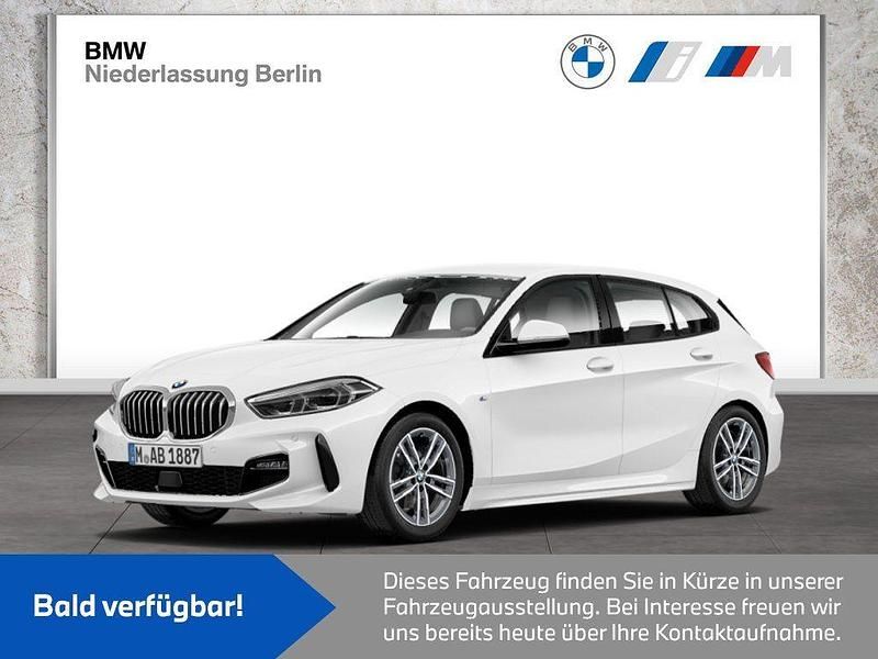 Weiß Gebraucht 2022 BMW 120 M Sport Kleinwagen | 27.900 € (Fairer Preis) - Bild 1/4