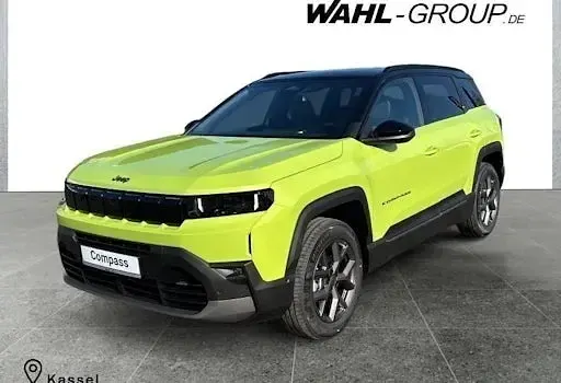 Neu Jeep Compass 145 PS (106 kW) 2026 Grün SUV