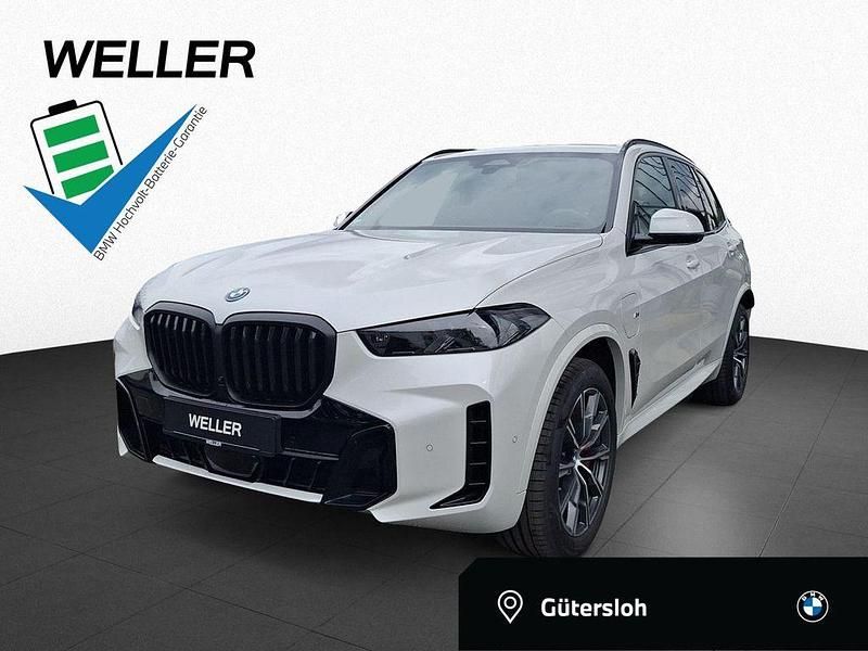 Mineralweiß (weiß) Gebraucht 2025 BMW X5 M Sport SUV | 90.450 € (Superpreis) - Bild 1/4