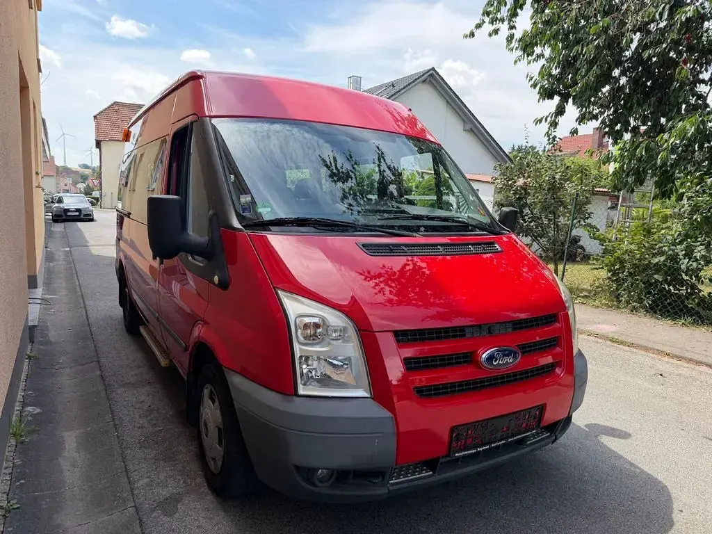 Gebraucht Ford Transit 116 PS (85 kW) 2010 Rot Van / Kleinbus