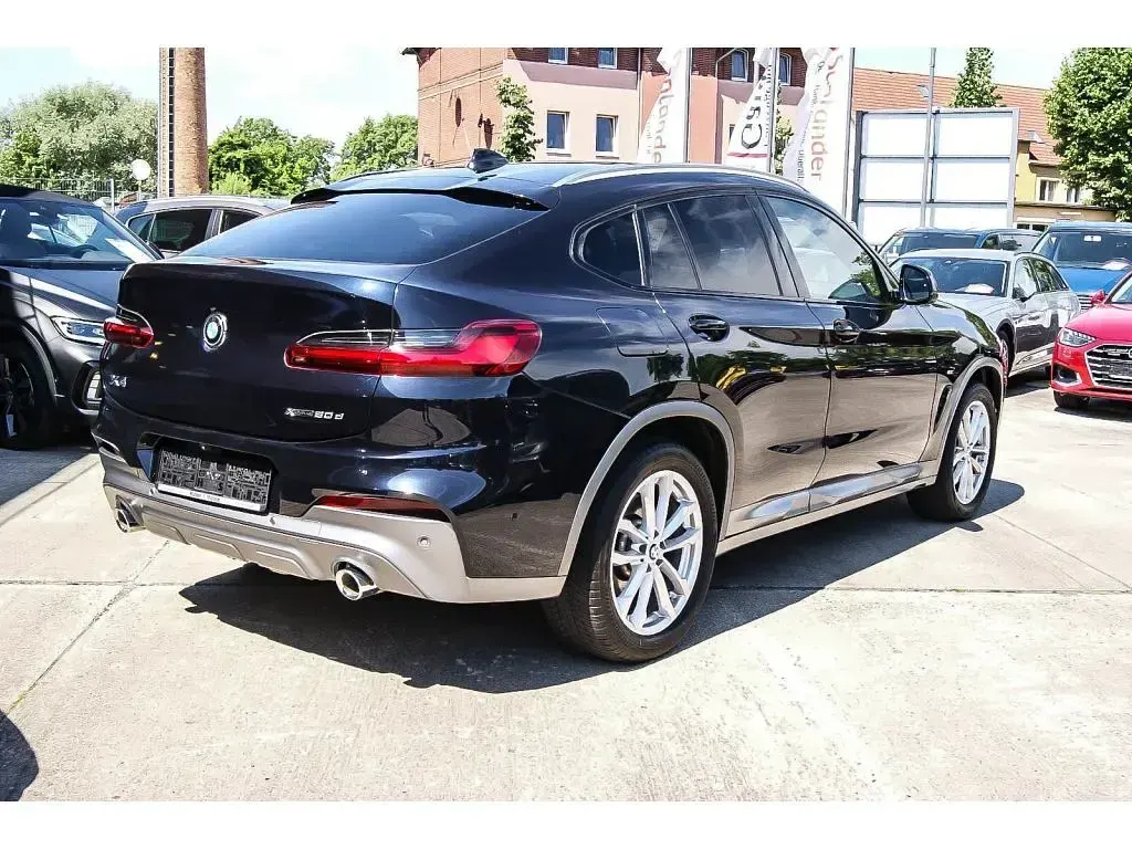 Gebraucht BMW X4 Performance 190 PS (139 kW) 2021 Carbonschwarz (metallic) SUV