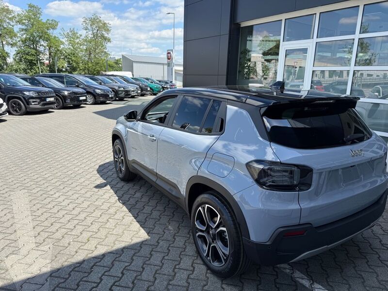 Neu Jeep Avenger Summit 101 PS (74 kW) 2025 Grau SUV