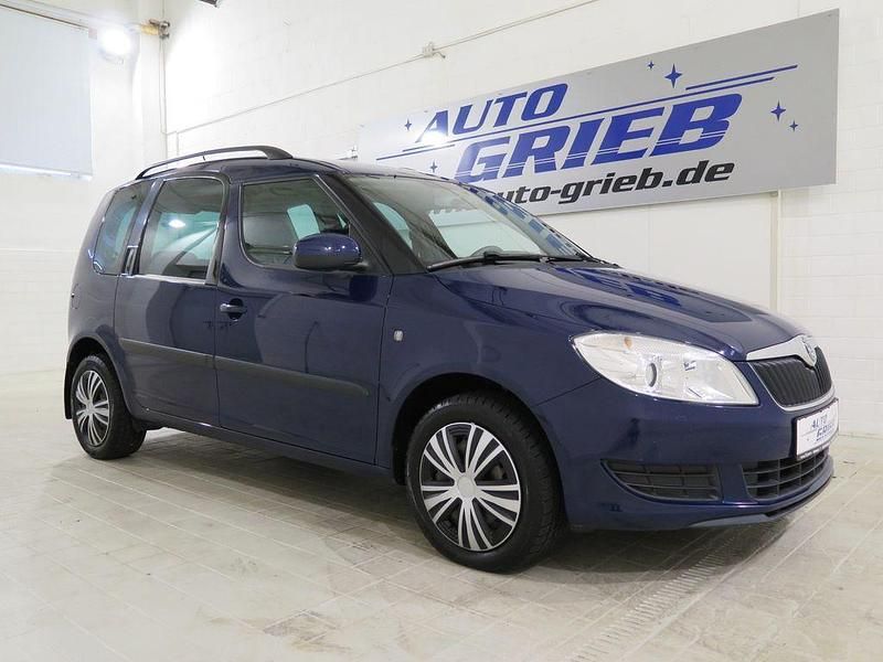 Blau Gebraucht 2015 Skoda Roomster Plus Edition Kombi | 6.950 € (Fairer Preis) - Bild 1/4