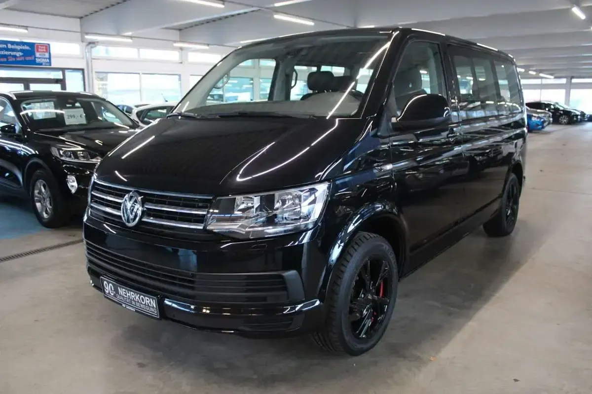 Używany VW Multivan Comfortline 150 KM (110 kW) 2020 Czarny Minivan