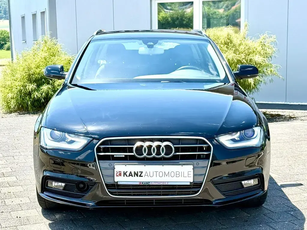 Gebraucht Audi A4 Ambiente 177 PS (130 kW) 2013 Schwarz Kombi