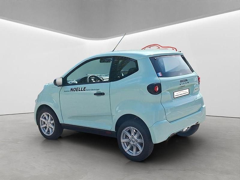 Ny Aixam Minauto 2025 Grøn Hatchback
