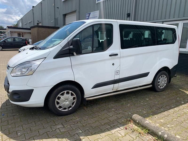 Gebraucht Ford Transit Custom 105 PS (77 kW) 2017 Weiß Van / Kleinbus