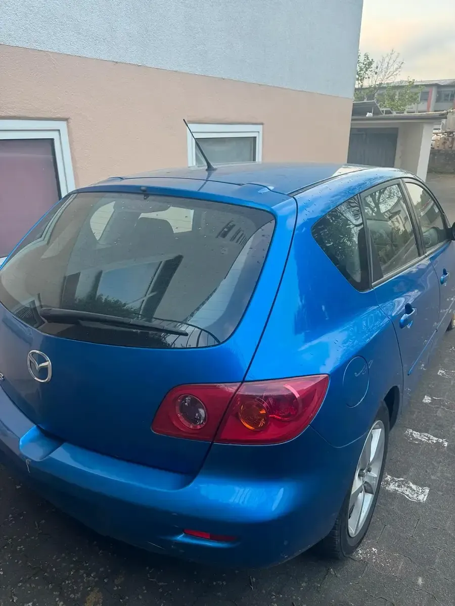 Brugt Mazda 3 105 HK (77 kW) 2004 Blå Hatchback