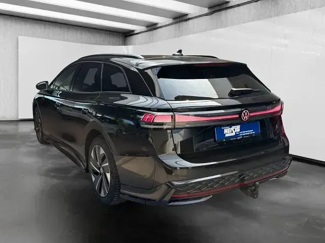 Gebraucht VW ID.7 GTX 250 kW (340 PS) 2025 Schwarz Kombi