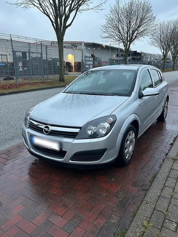 Gebraucht Opel Astra 90 PS (66 kW) 2007 Silber Kleinwagen