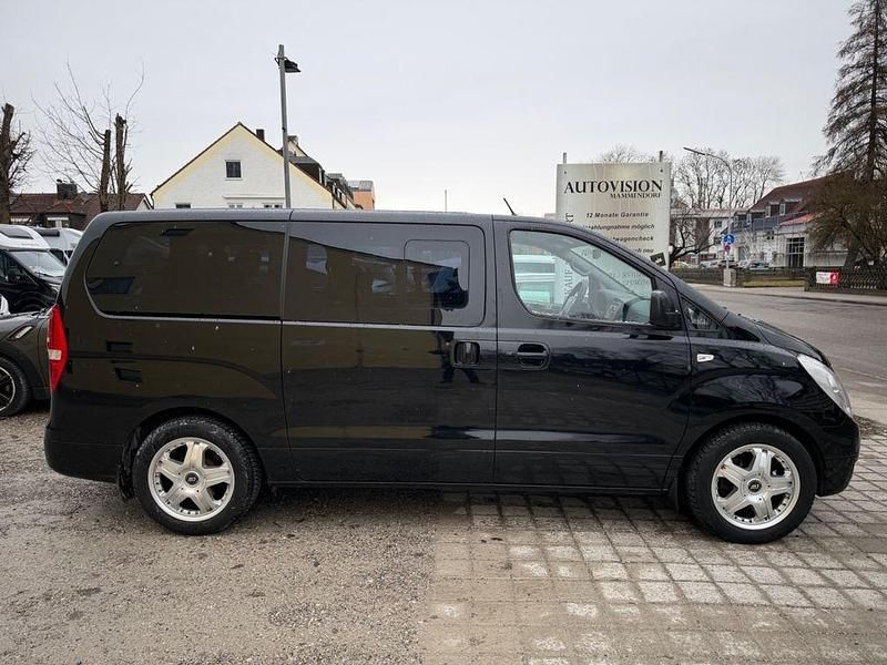 Gebraucht Hyundai H-1 170 PS (125 kW) 2009 Schwarz Van / Kleinbus