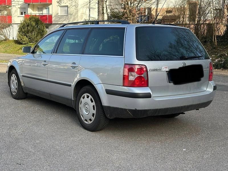 Gebraucht VW Passat 116 PS (85 kW) 2003 Silber Kombi